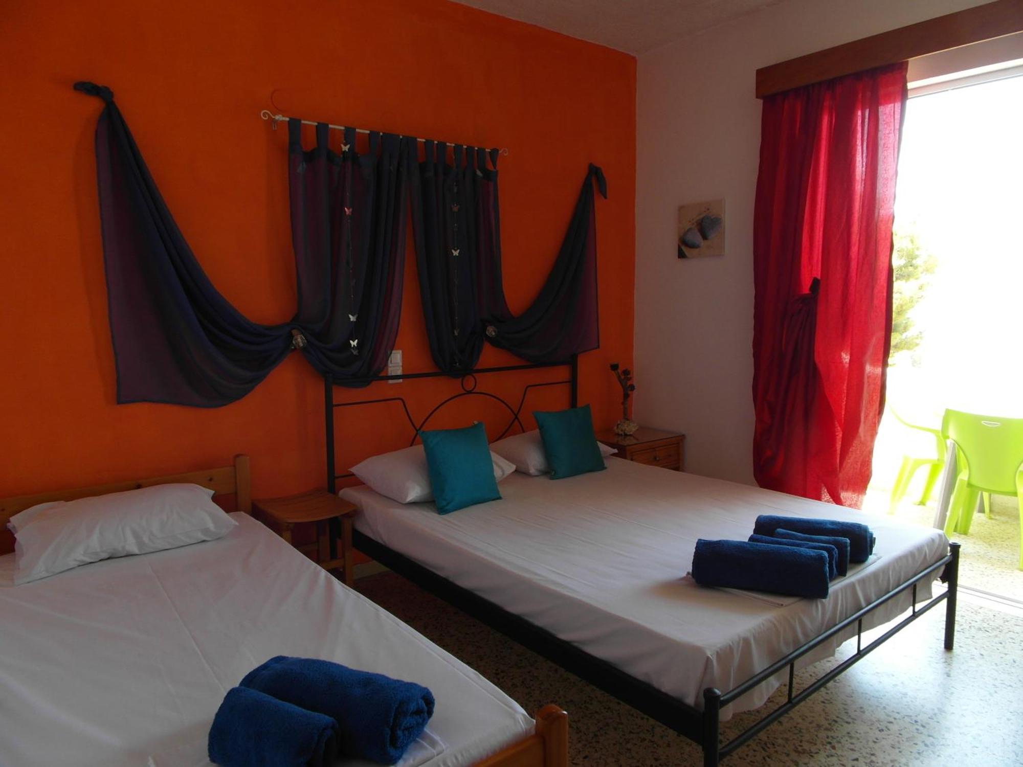 Eri Studios Agia Marina  Chambre photo