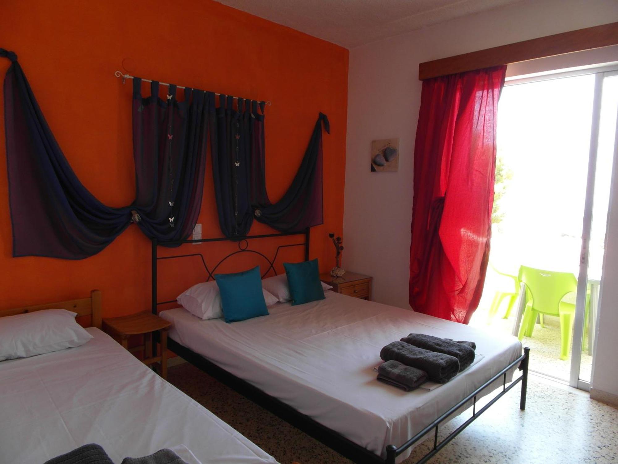 Eri Studios Agia Marina  Chambre photo