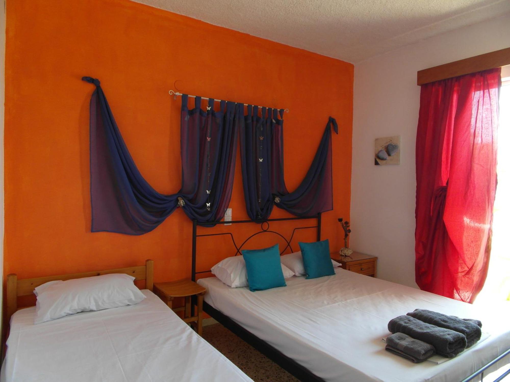 Eri Studios Agia Marina  Chambre photo
